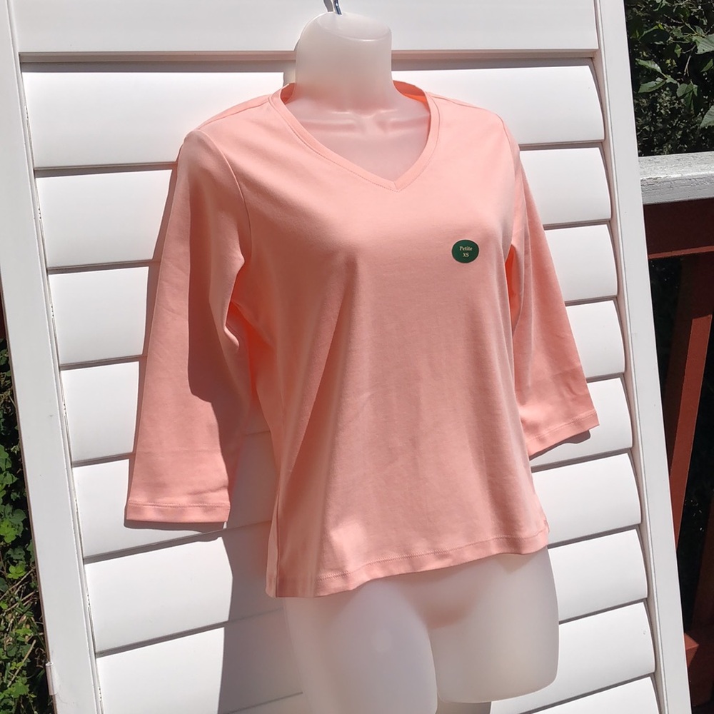 LL BEAN NWT 3/4 sleeve v-neck TOP